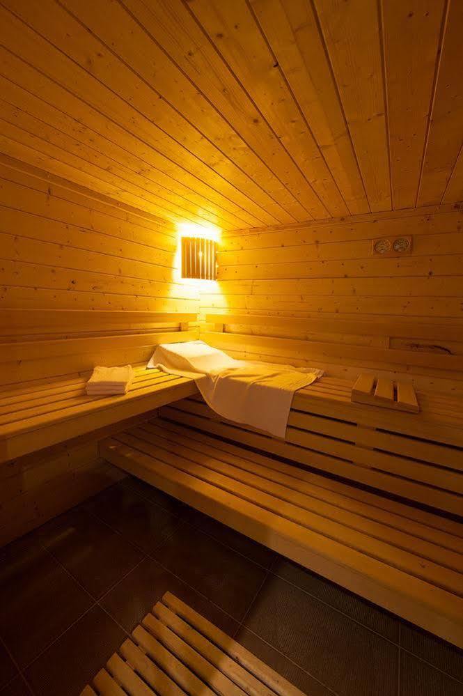 Cgh Residences & Spas Les Chalets Du Soleil Authentiques Saint-Martin-de-Belleville Ngoại thất bức ảnh