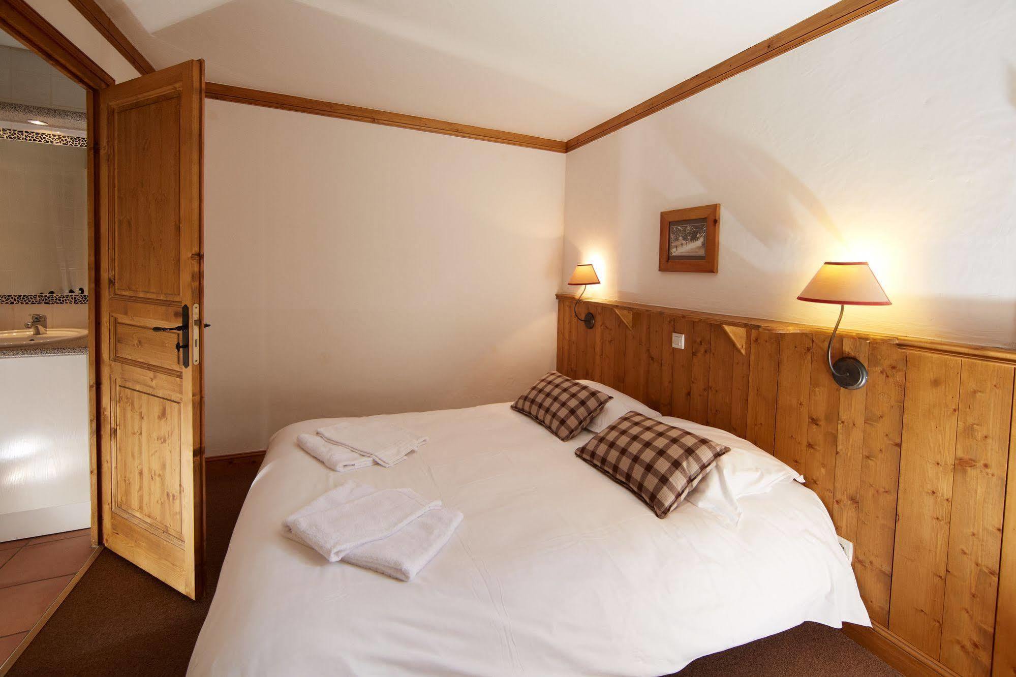 Cgh Residences & Spas Les Chalets Du Soleil Authentiques Saint-Martin-de-Belleville Ngoại thất bức ảnh
