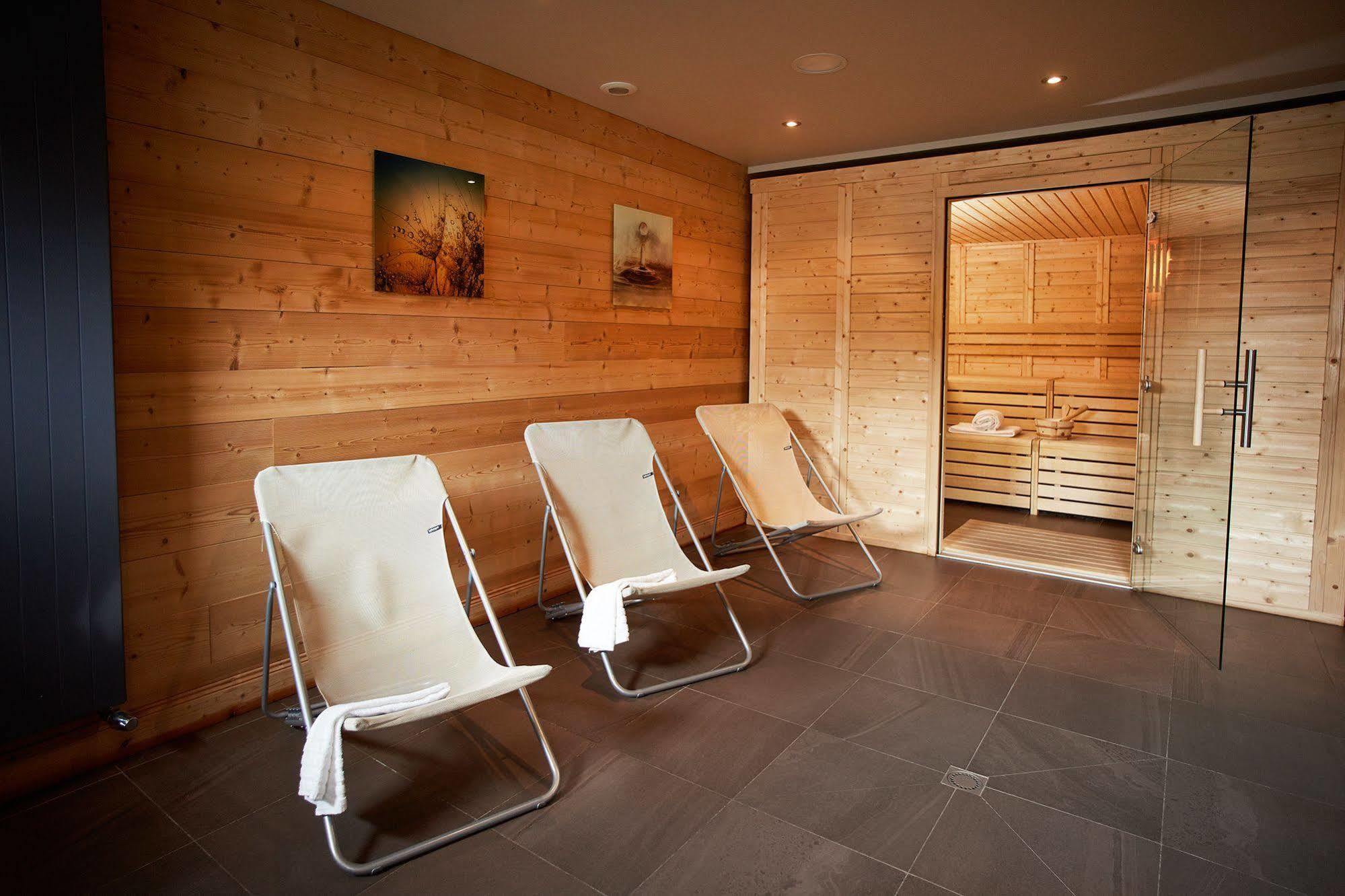Cgh Residences & Spas Les Chalets Du Soleil Authentiques Saint-Martin-de-Belleville Ngoại thất bức ảnh